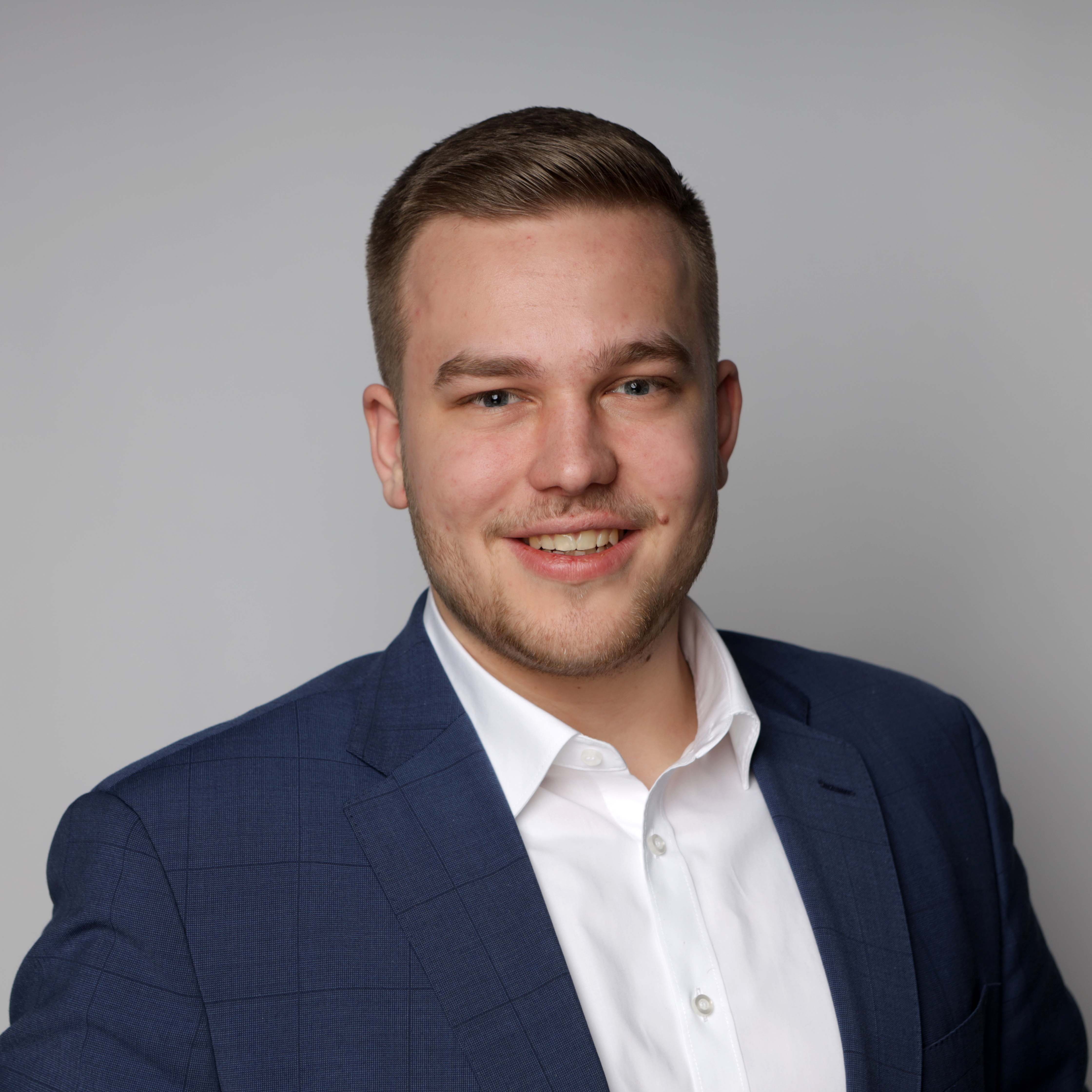 Jonas - Procurement & Sales Operations